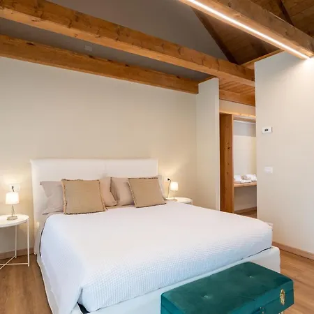 Konukevi Bed & Bike La Stalla