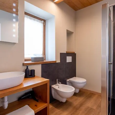 Bed&bike La Stalla Affittacamere 3*